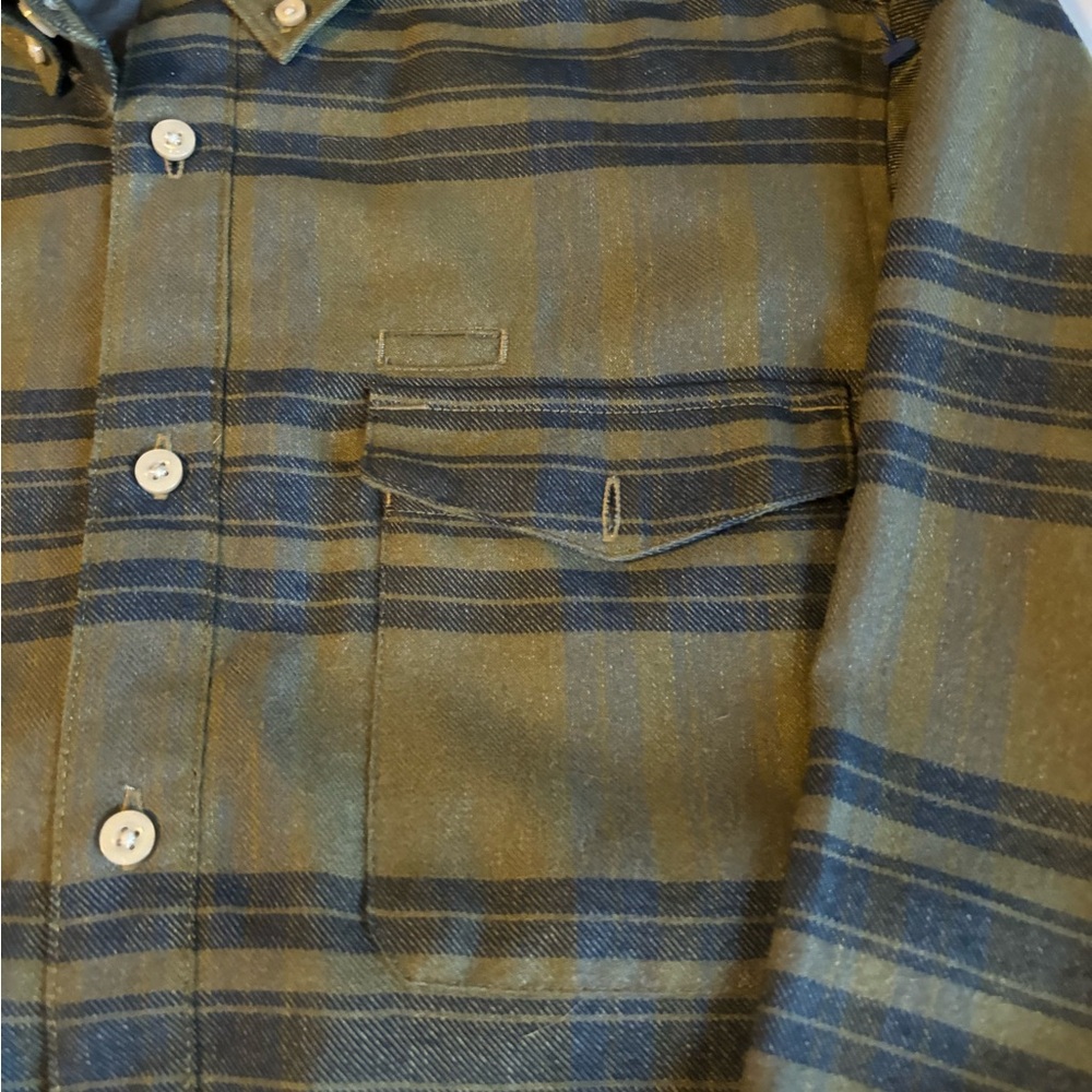 The North Face Olive and Navy Plaid Shirt - Picture 5 of 7